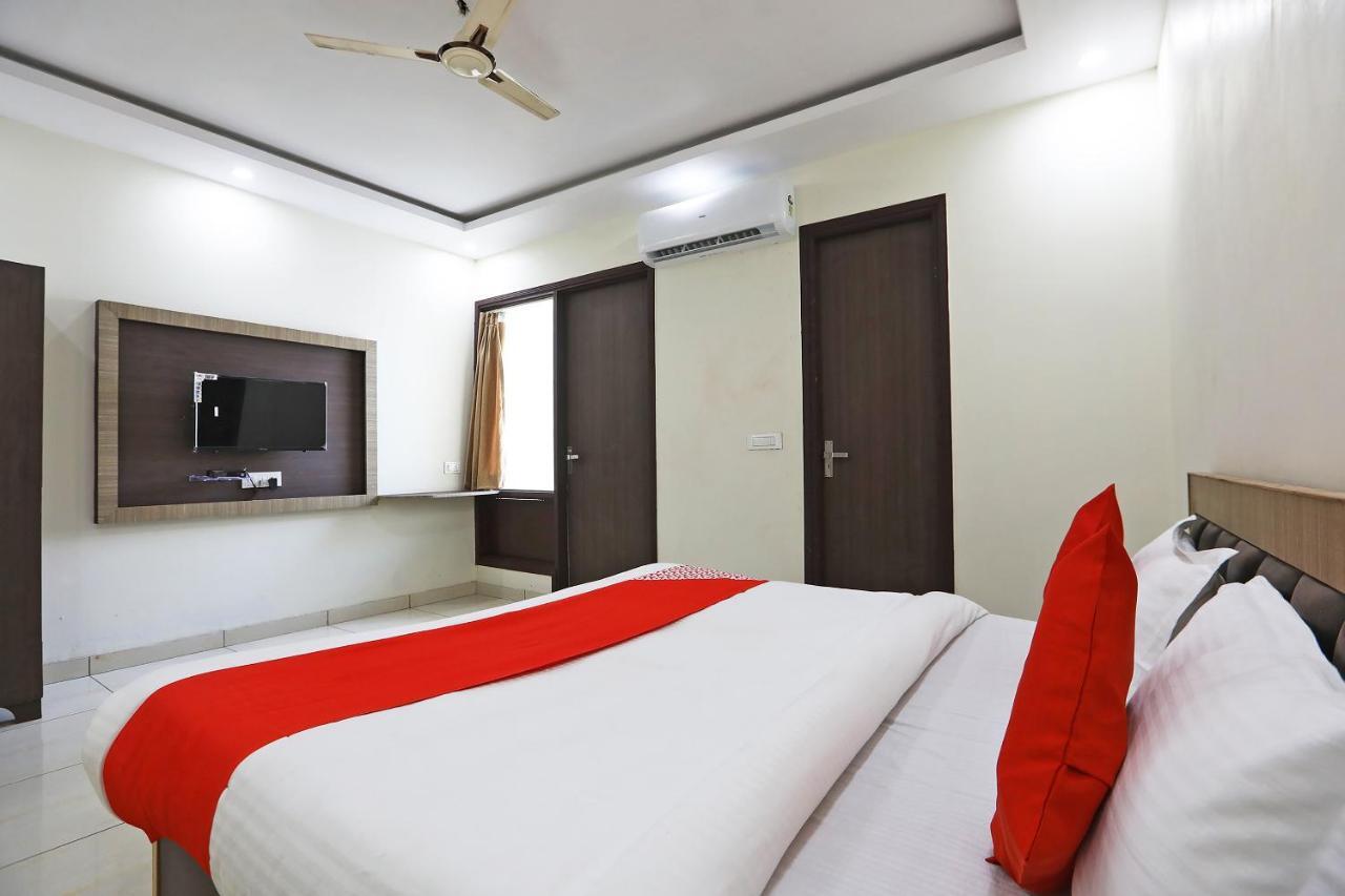 Hotel Oyo 48501 Dayal Regency Hapur Exterior foto
