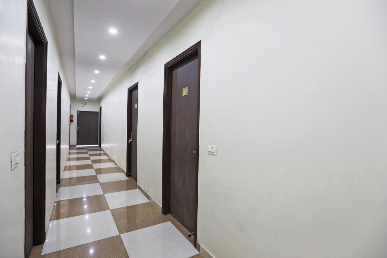 Hotel Oyo 48501 Dayal Regency Hapur Exterior foto